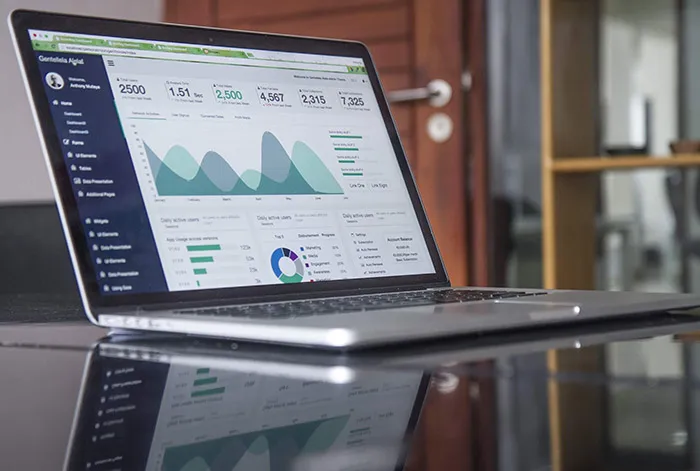 Notebook with improved performance charts